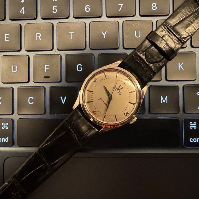 こんにちは。今日は、最近とくにお気に入りの一本ヴィンテージのOMEGA Seamaster(オメガ シーマスター)について語ってみたいと思います。