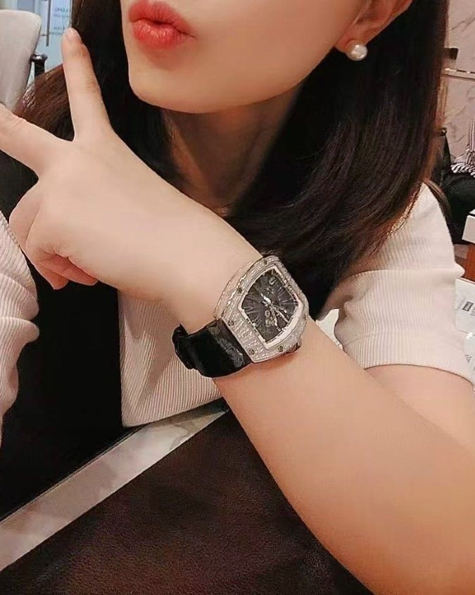 只者ではない女性(*´Д｀)
