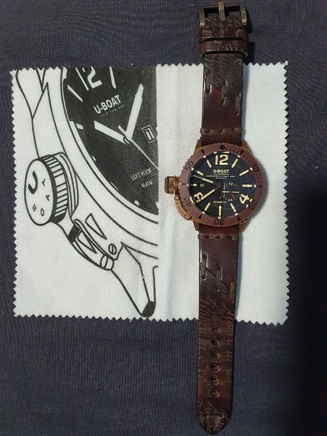 初拝見です!めちゃくちゃカッコいいですね!U-BOATのSOMMERSO BRONZEモデル