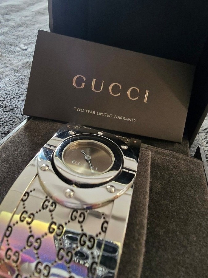 GUCCIが手掛けた、ジュエリー感覚時計