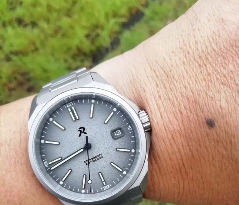 Resolute Watch リゾルトウオッチ フルチタニウム