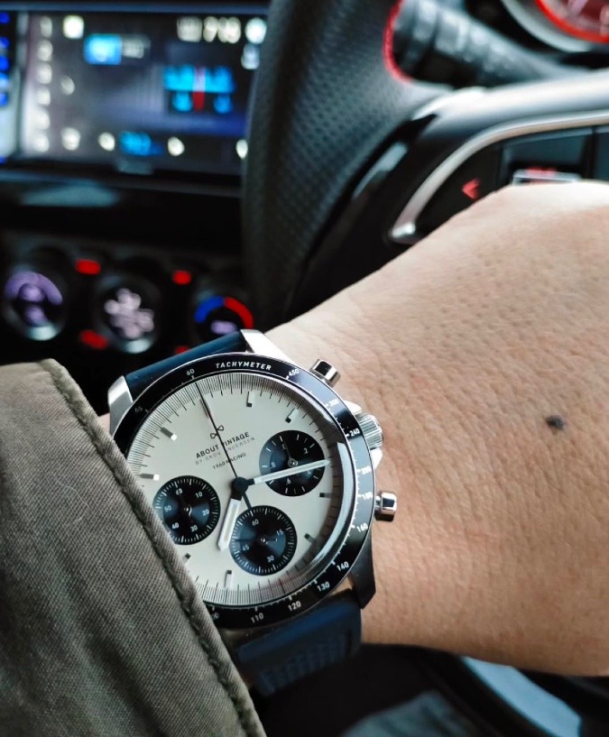 AV86 1960Racing chronograph