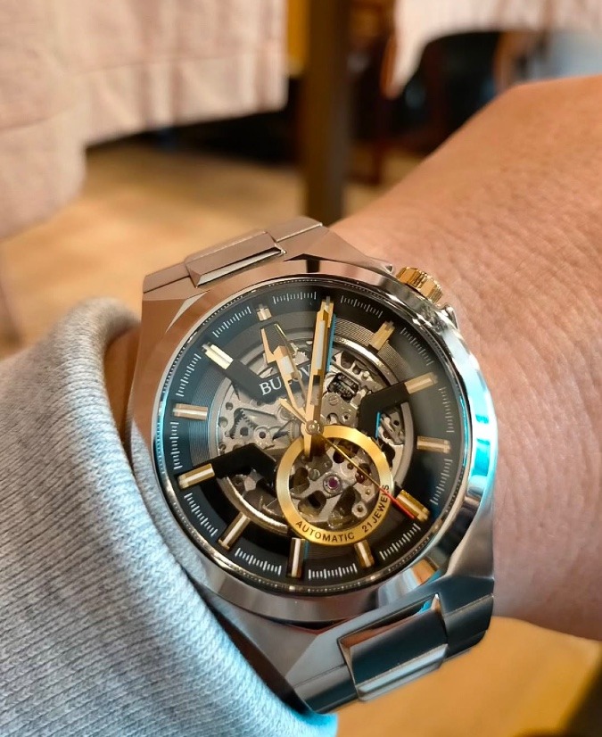 BULOVA マキナ
