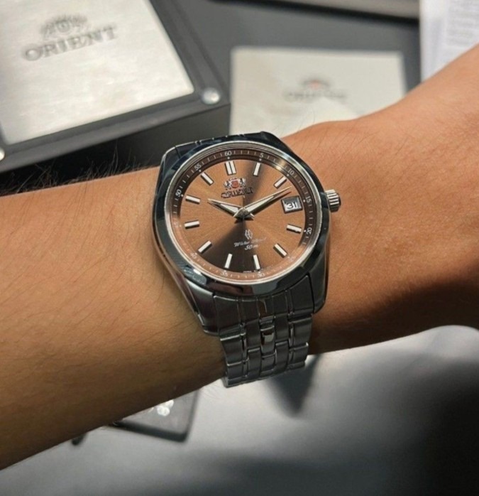 ブラウン文字盤探してて