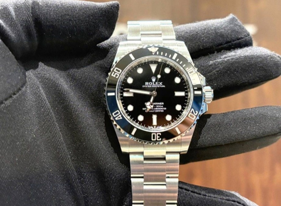 無駄を削ぎ落とした完成形。 ロレックス サブマリーナー 124060