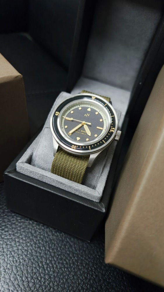 AV86 ⌚1956 Marine Steel / Black のご紹介🎁（購入特典あり）