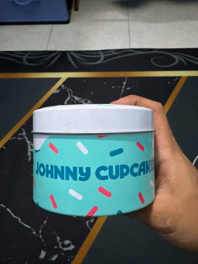【激レア】お菓子なG-SHOCK?Johnny Cupcakesコラボの限定缶が可愛すぎる!